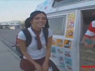Gullibleteens.com icecream truck נוער knee גבוה לבן גרביים לקבל manhood עוגית