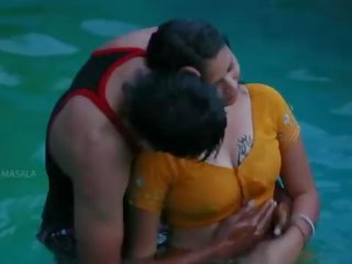 Splendid mamatha romantika with lad lover in ýüzmek pool-1
